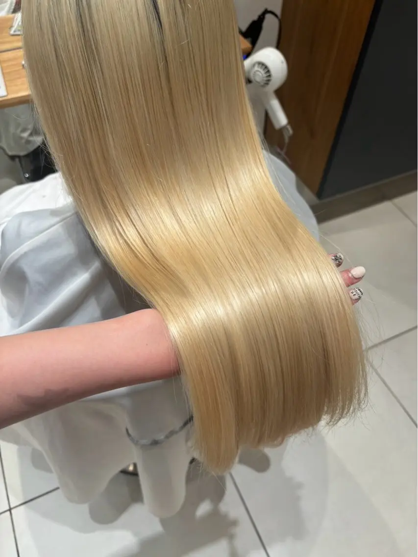 トリートメント 透明感カラー🌱 🌟アキト🌟のヘアスタイル