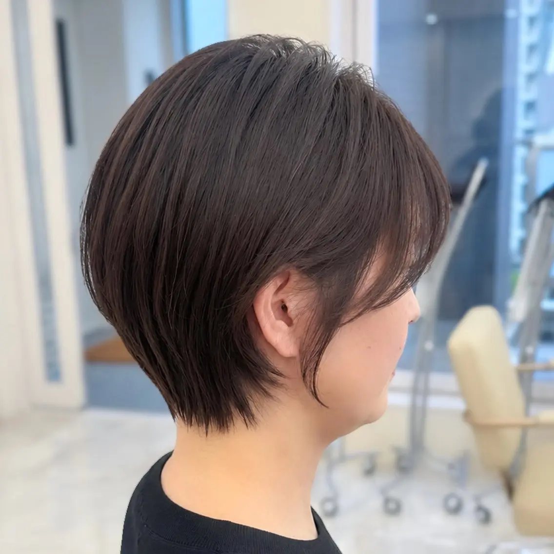 乾かすだけでまとまる時間がないママさんおすすめショート✨似合わせ【顔まわり＋伸びてもまとまるショートスタイル】の写真