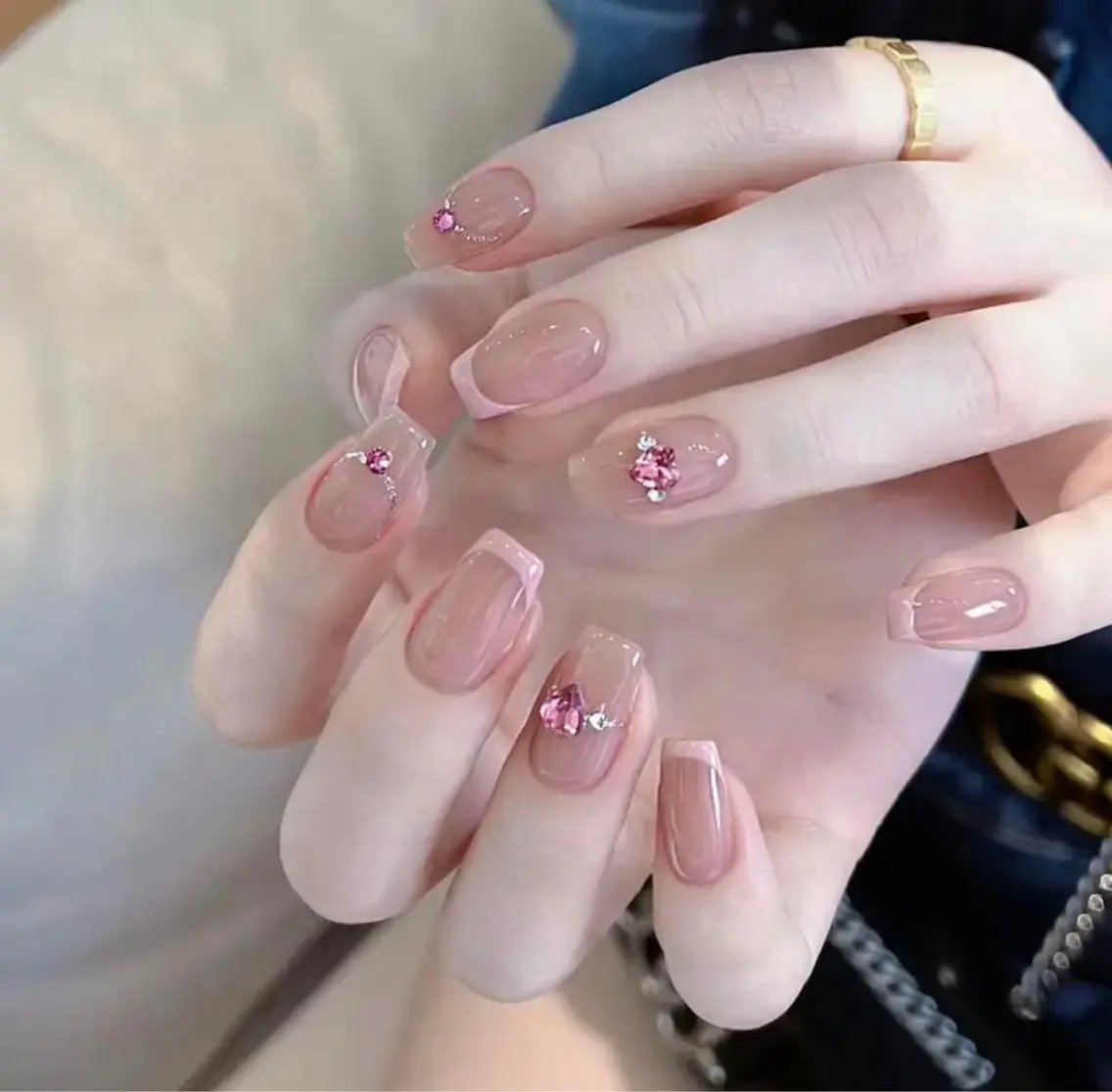 ネイル フレンチネイル ジェルネイル 韓国ネイル マグネットネイル マグネットフレンチ akina nailsのネイルデザイン