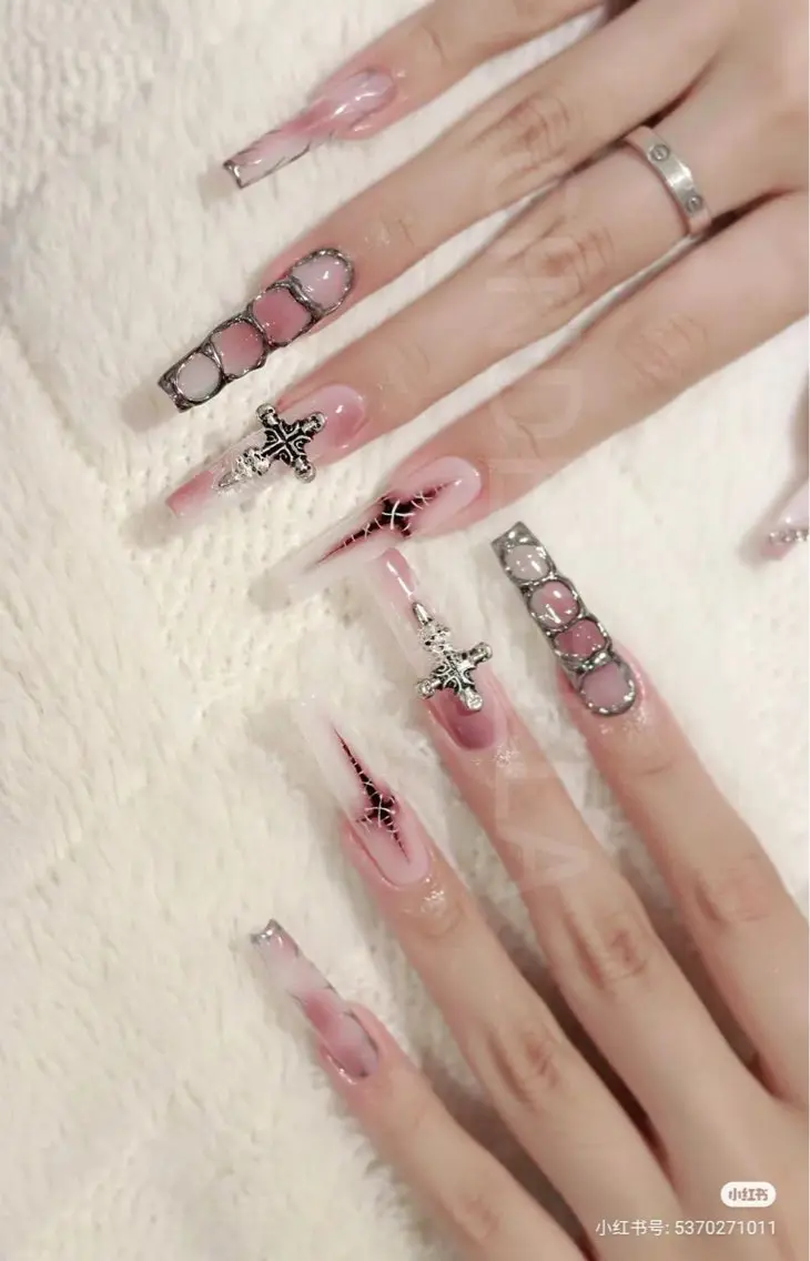 ネイル 韓国ネイル マグネットネイル 持ち込み ハンドネイル Dyo Nail_Royalのネイルデザイン