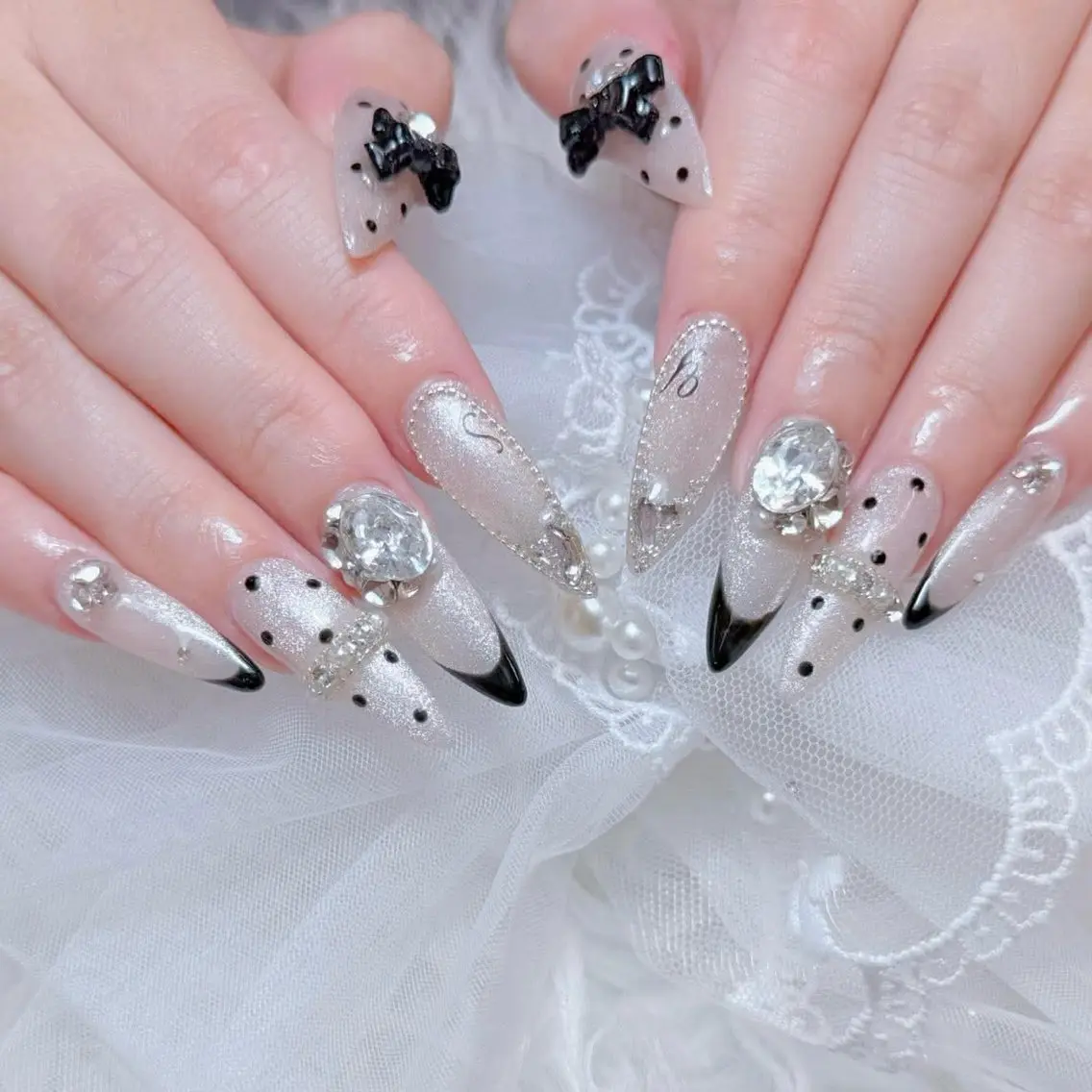 ネイル ハンドネイル ハンドケア Anh Nail 歌舞伎町のネイルデザイン
