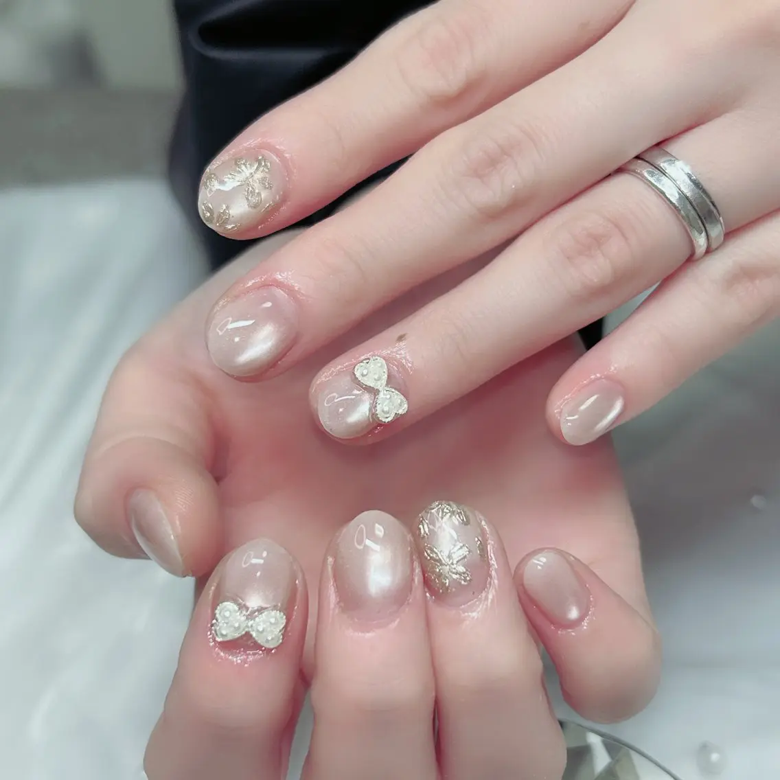 ネイル アートネイル ジェルネイル ハート キラキラネイル 韓国ネイル ハンドネイル Cute Tips nailのネイルデザイン