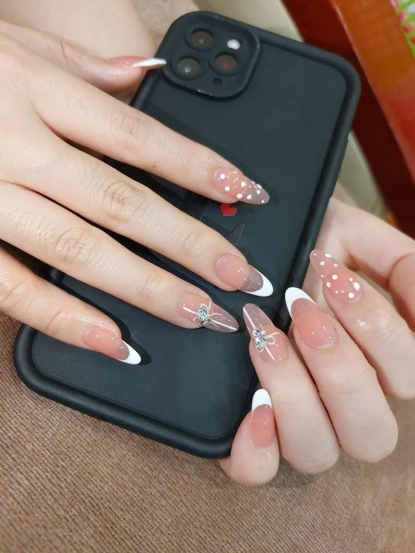 ネイル ハンドネイル Minette nailHuongのネイルデザイン