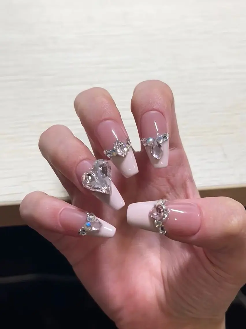 ネイル 韓国ネイル マグネットネイル 持ち込み ハンドネイル Mimi Nail_Royalのネイルデザイン