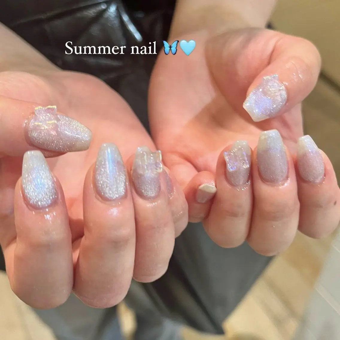 ネイル 水色 マグネットネイル 夏ネイル ハンドネイル Momone⟡.· ／渋谷／パラジェルのネイルデザイン