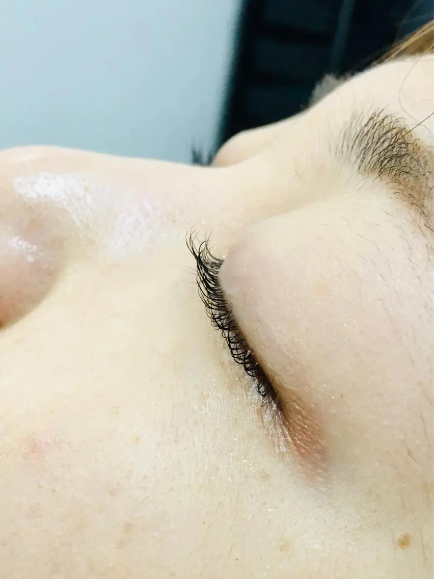 カット、カラー、ローズトリートメント、まつ毛パーマの写真