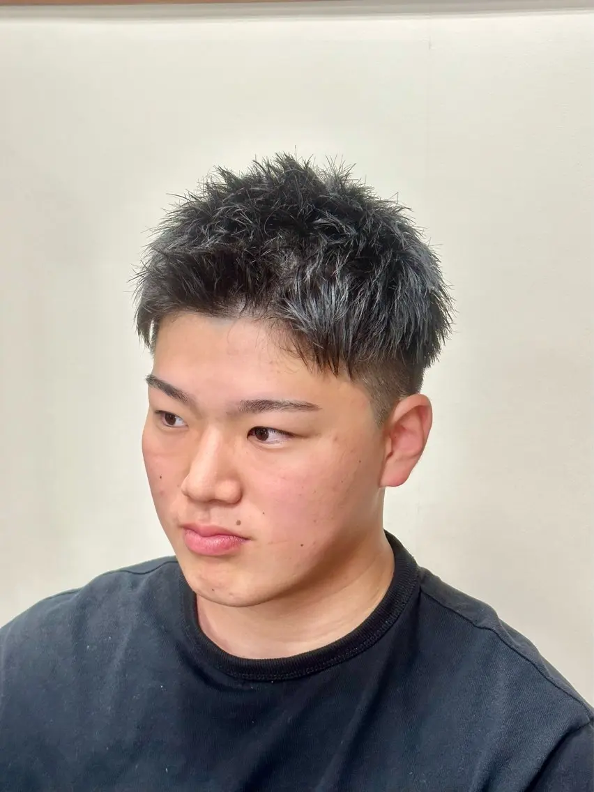 ショート 緒方 翔英のヘアスタイル