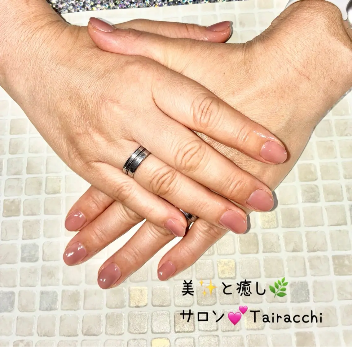 ネイル ピンク ピンクベージュ ショートネイル ハンドネイル Tairacchi タイラッチのネイルデザイン