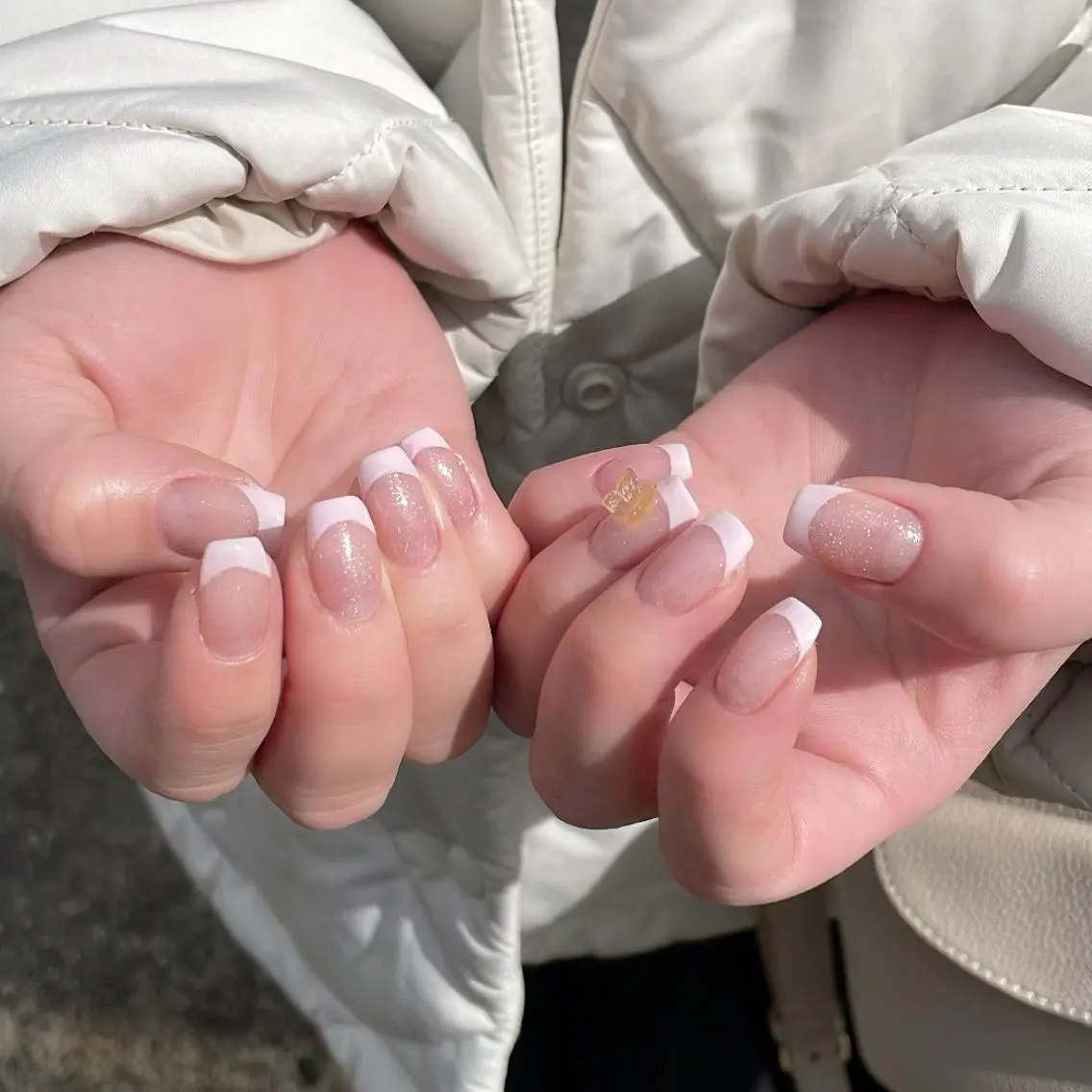 ネイル フレンチネイル 春ネイル Lofinails ちひろのネイルデザイン