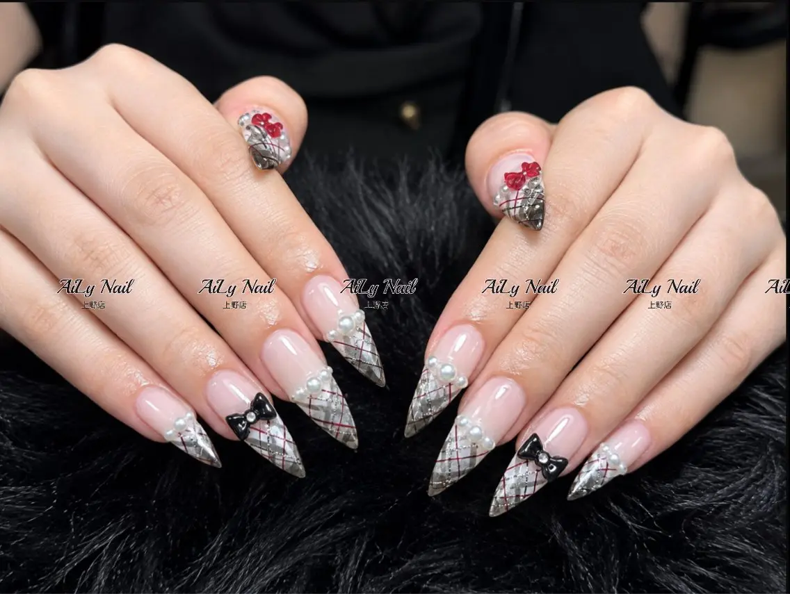ネイル アートネイル ジェルネイル マグネットネイル ニュアンスネイル シンプルネイル ハンドネイル AiLy Nail 上野店のネイルデザイン