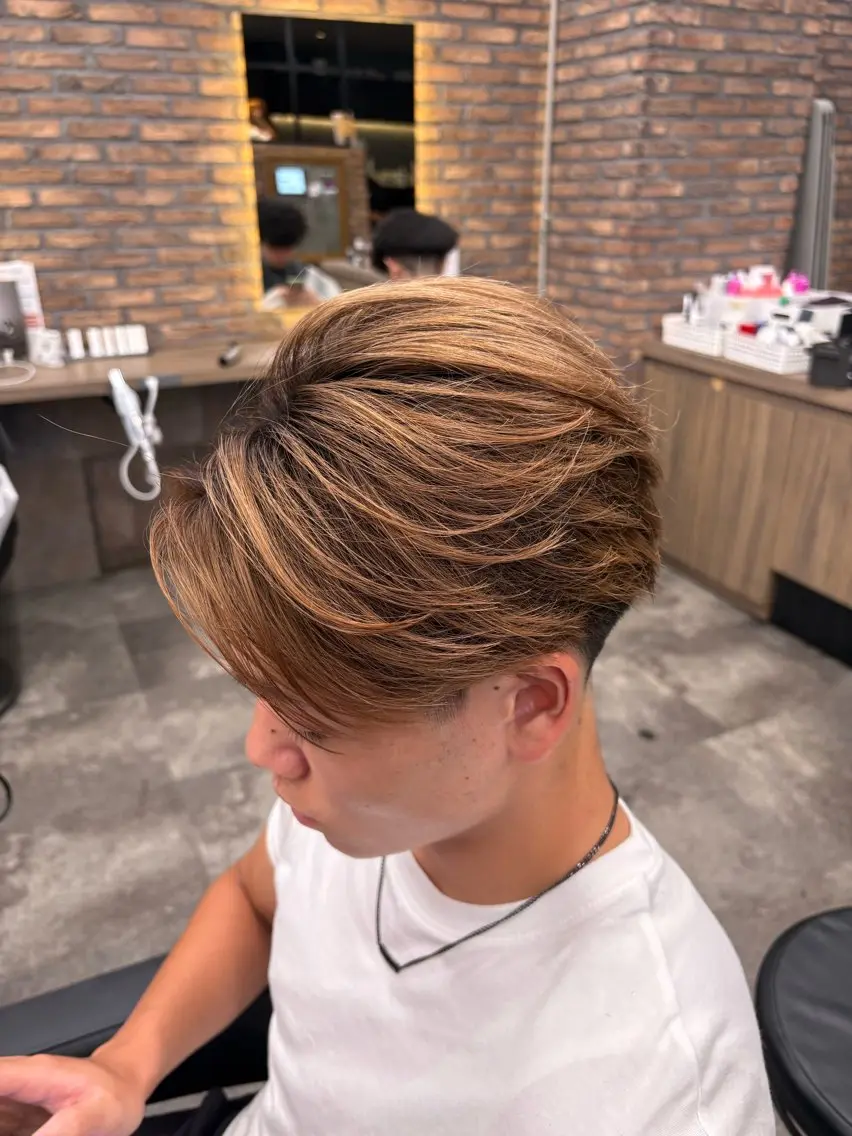 ショート カラー パーマ ヘアアレンジ メンズ キッズ アップバング センターパート メンズハイライト マッシュ メンズパーマ 波巻き/シャドウ/ 特化 福田朝輝のヘアスタイル