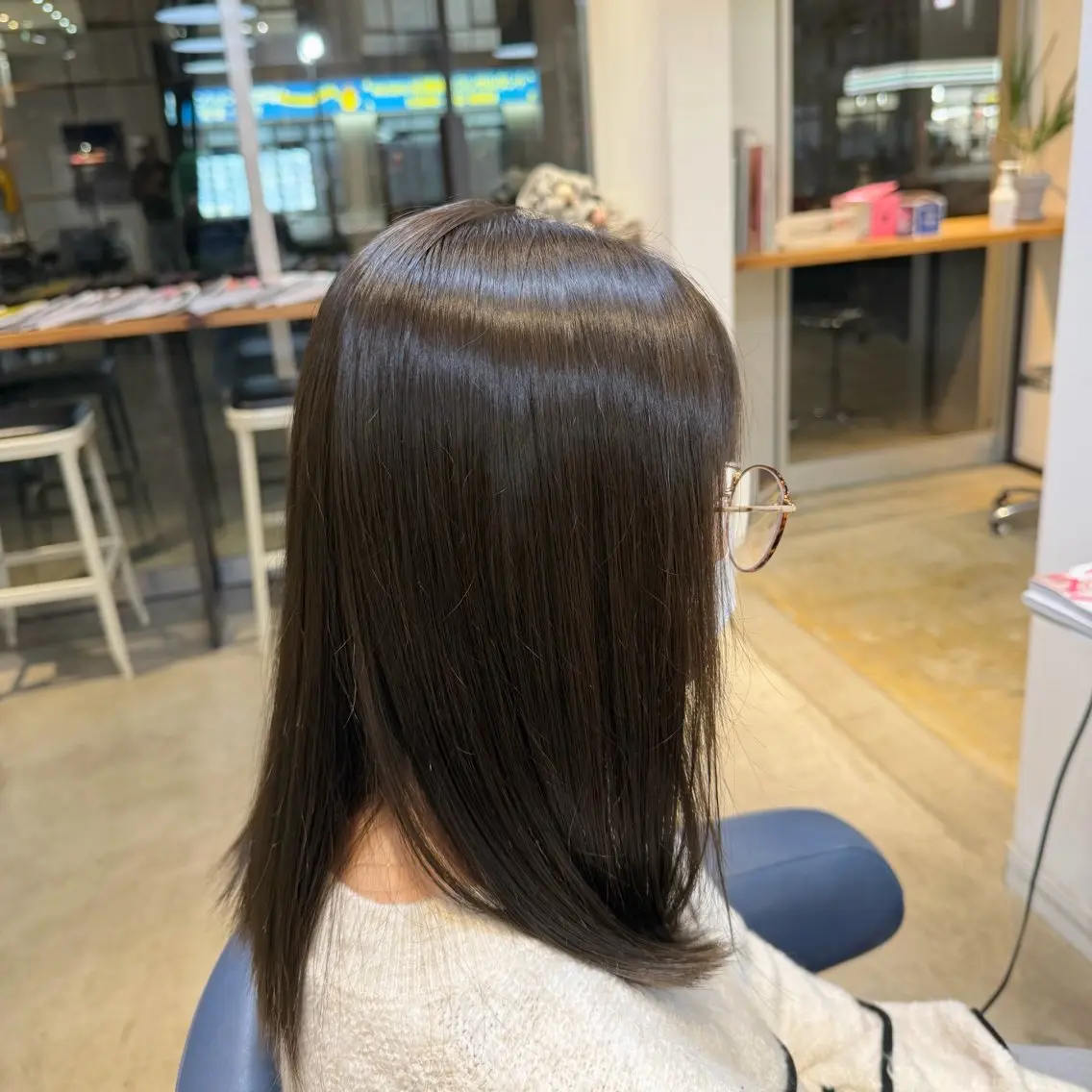 カラー アッシュ アッシュブラウン ブラウンカラー さとう あづみのヘアスタイル