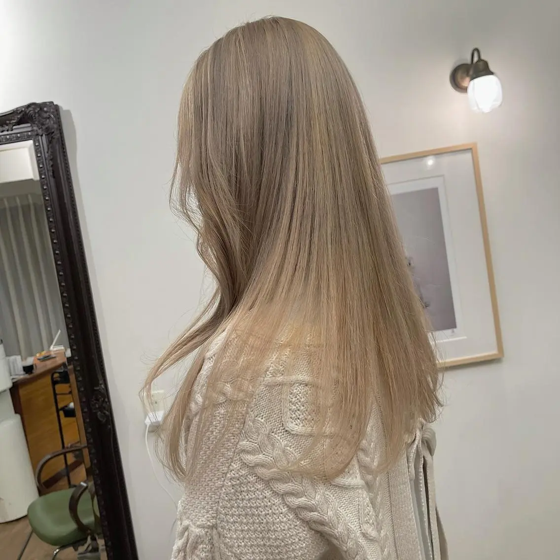 セミロング カラー 卒業式のヘアスタイル ヘアカラー yu-ri🩷 韓国ヘアのヘアスタイル