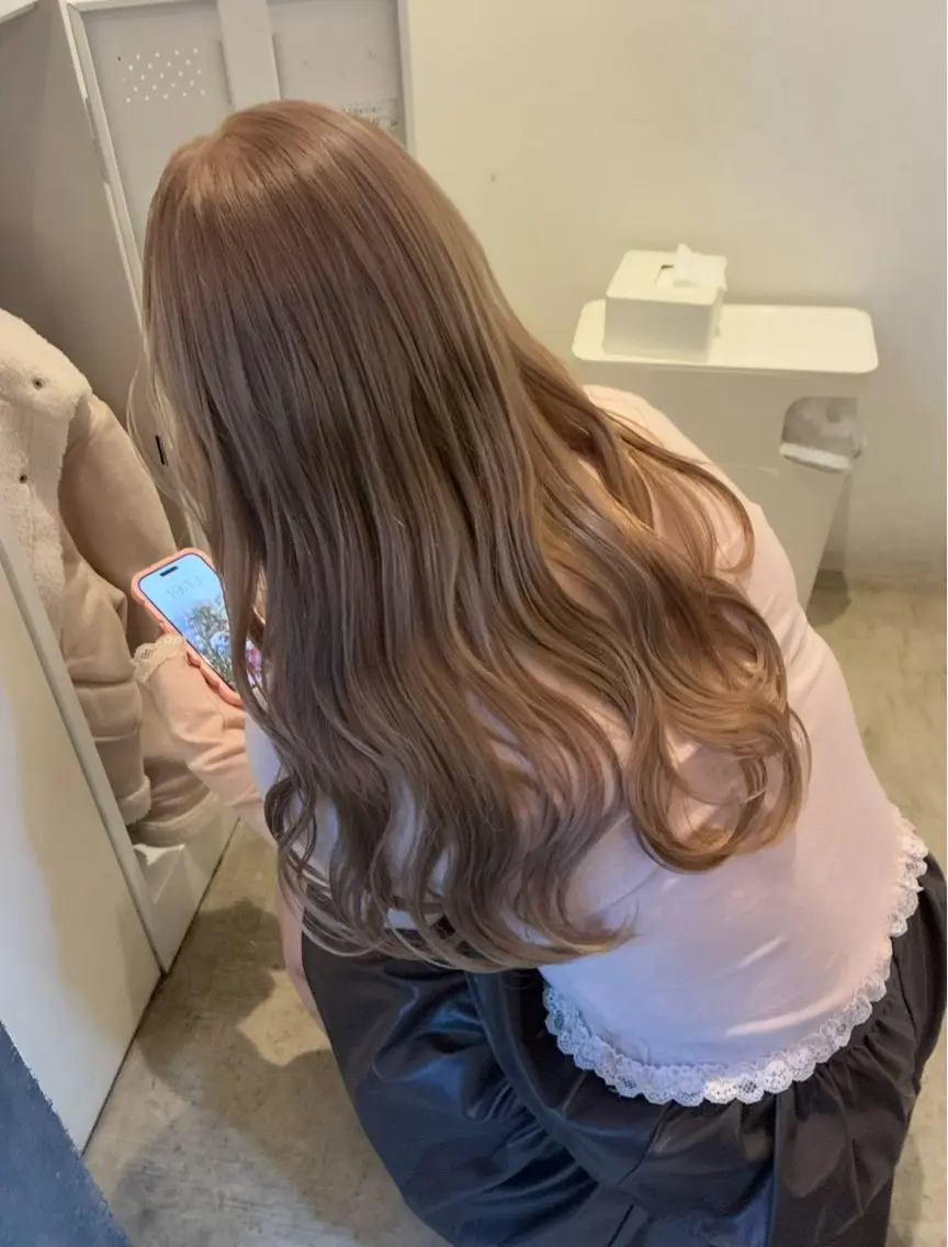 ロング nacoハイトーン ベージュ🍒のヘアスタイル