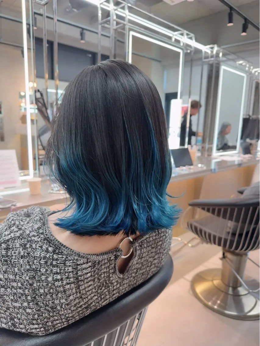 ミディアム カラー ヘアカラー みのりハイトーン デザインカラーのヘアスタイル