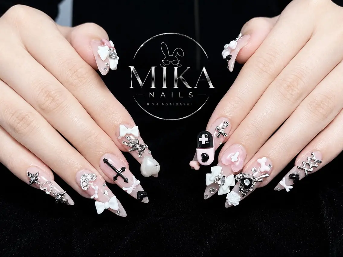 ネイル ハンドネイル Rina Mika Nailsのネイルデザイン