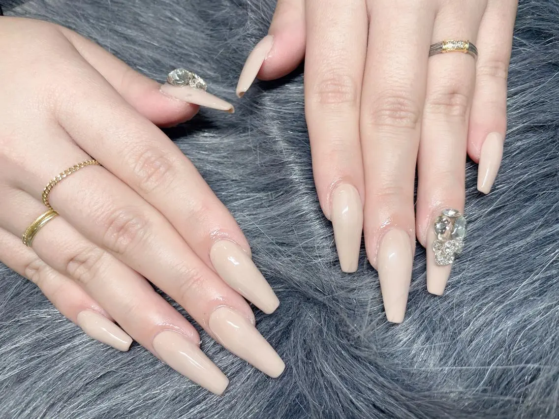 セミロング ネイル ハンドネイル 《LB》ラブリエ Nail&eyeのマツエク・マツパデザイン