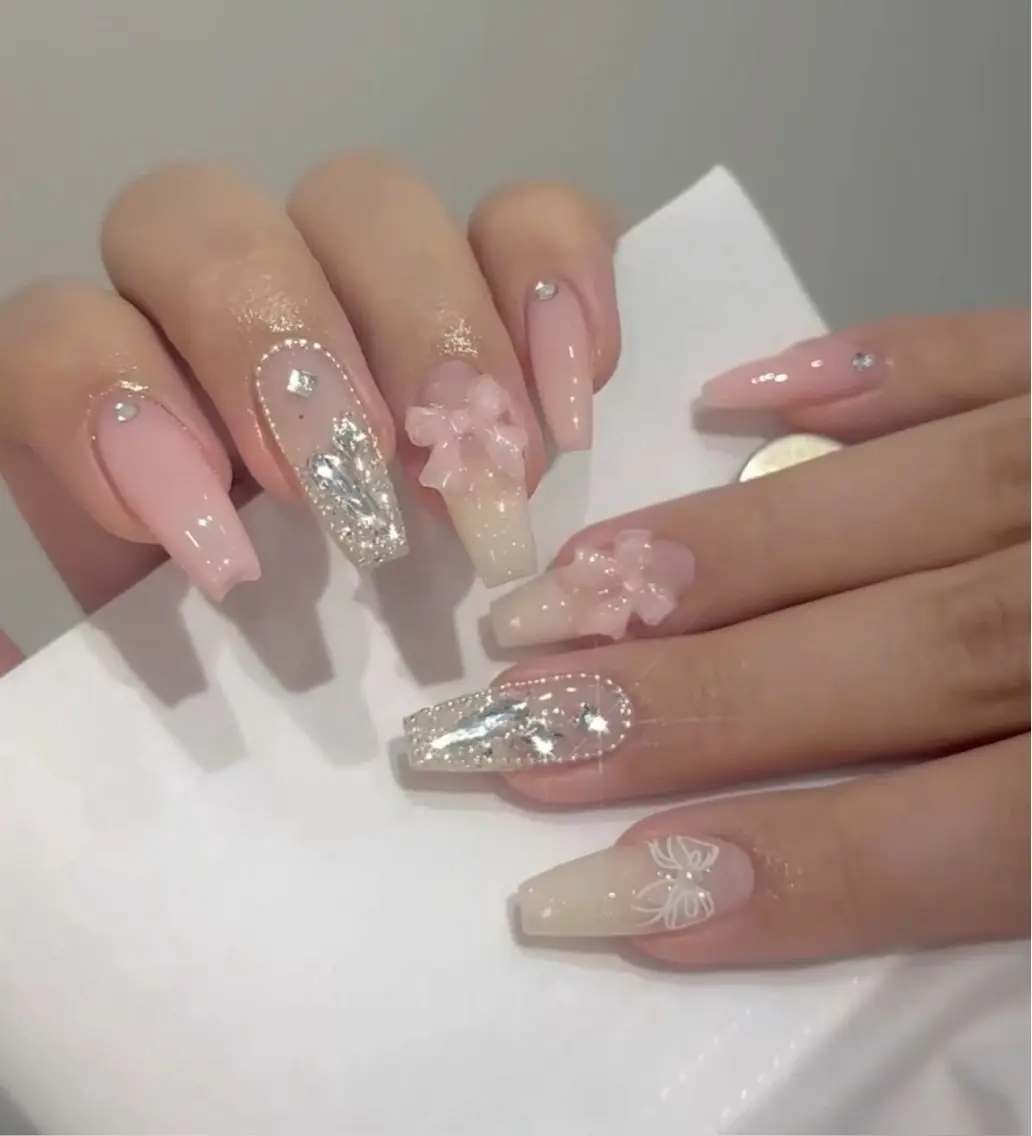 ネイル フットネイル フレンチネイル ジェルネイル マグネットネイル 持ち込み ハンドネイル Ribbonnail salonのネイルデザイン