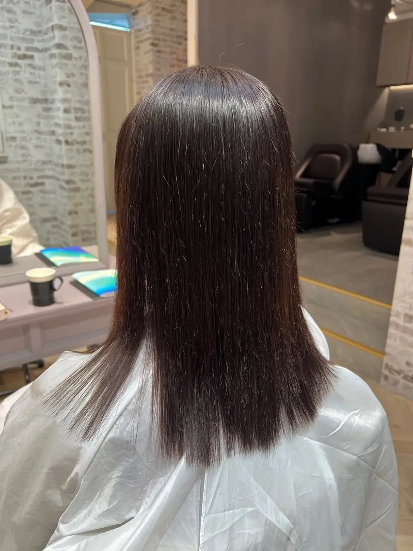 ミディアム 縮毛矯正 大人女性のお悩み改善 大塚綾のヘアスタイル
