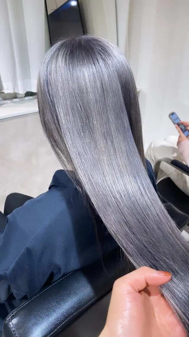 カラー ブリーチ ケアブリーチ ダブルカラー ハイトーンカラー インナーカラー Seleneコウキ ブリーチ/ハイトーンのヘアスタイル