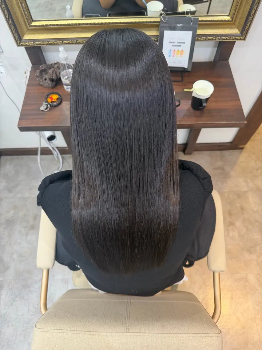 セミロング 髪質改善×縮毛矯正 saLyu川島のヘアスタイル