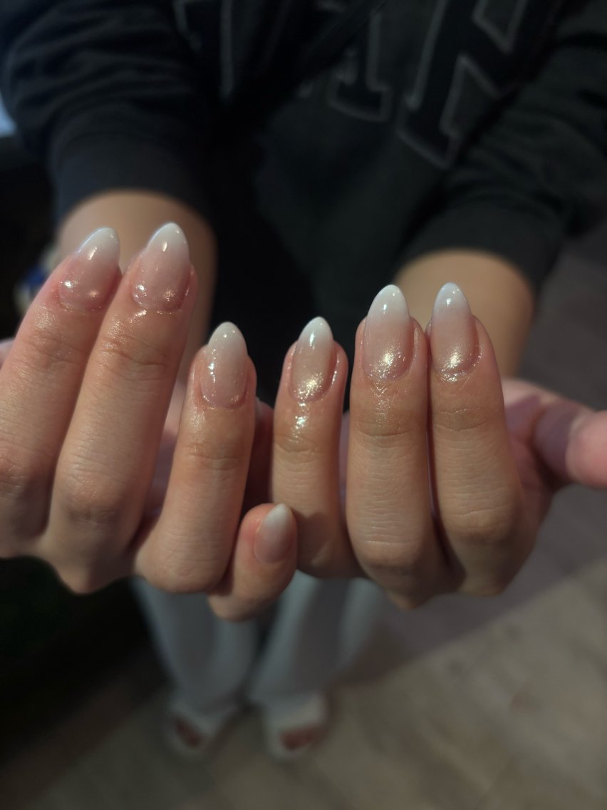 ネイル Looogネイリスト 織戸のネイルデザイン