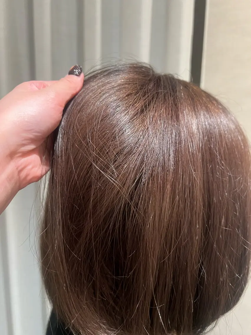 セミロング カラー ベージュカラー ブリーチ 透明感カラー 栗原 波輝のヘアスタイル