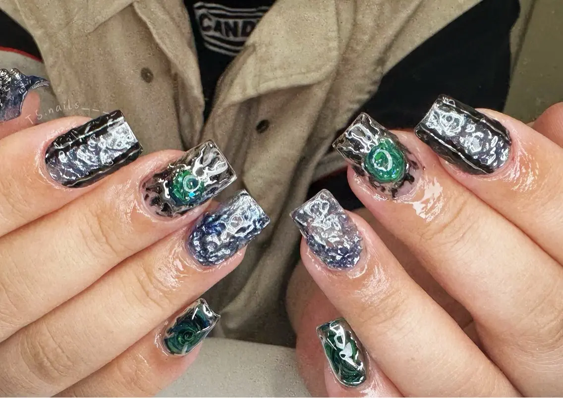 ネイル キラキラネイル マグネットネイル 持ち込み シンプルネイル ハンドネイル フットネイル ハンドケア TS. nails___のネイルデザイン