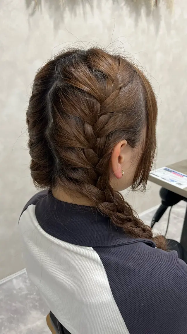 編み込みツインテール🎀🌸の写真