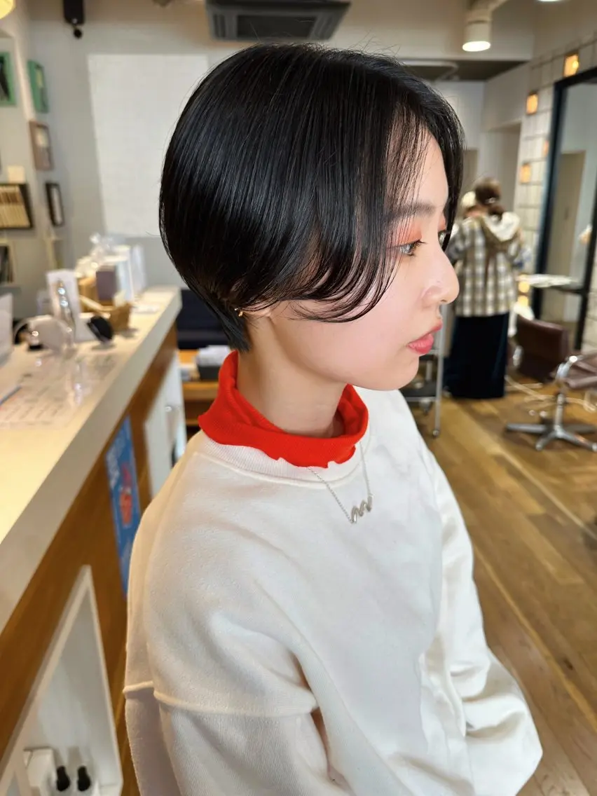 ショート ハンサムショート ショートヘア カット 縮毛矯正 塩澤 榛奈のヘアスタイル