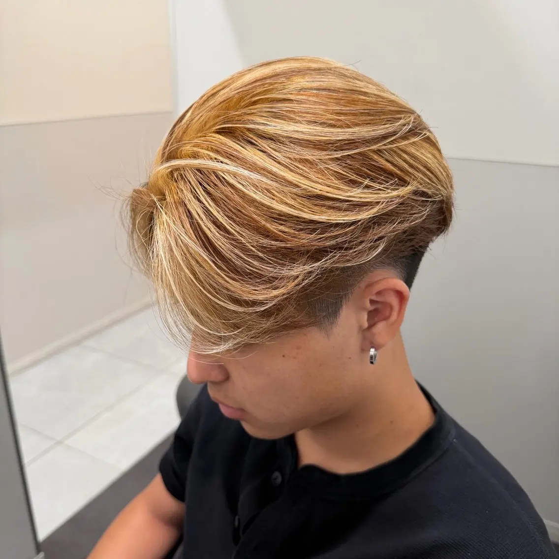 ミディアム カラー メンズ ミディアムパーマ センターパート メンズハイライト メンズパーマ ハイライトカラー カット ヘアカラー 💈原宿指名No.1 センターパート💈のヘアスタイル
