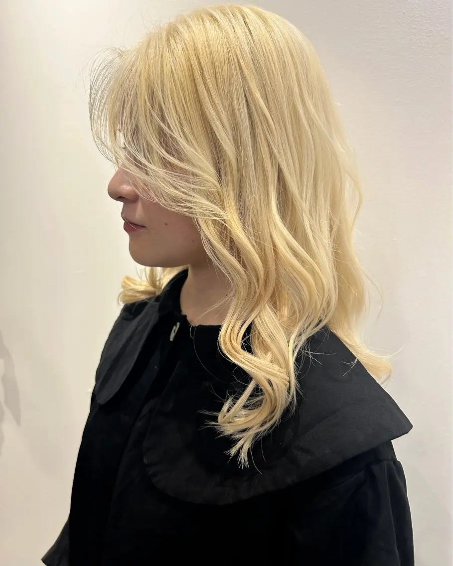 セミロング カラー ヘアカラー 田中 遥陽のヘアスタイル