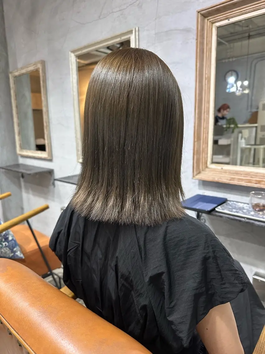 ダメージ最小限メニュー💫《髪質改善弱酸性カラー＋カット》の写真