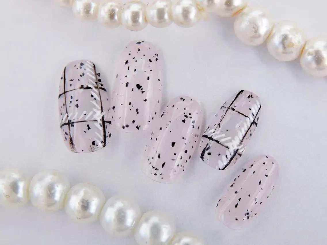 ネイル Tiary Nail Fのネイルデザイン