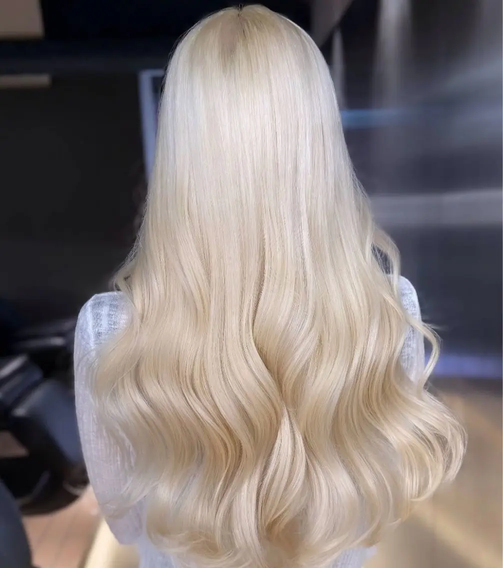カラー 💘ハイトーン特化 PELE栄 OUYAのヘアスタイル