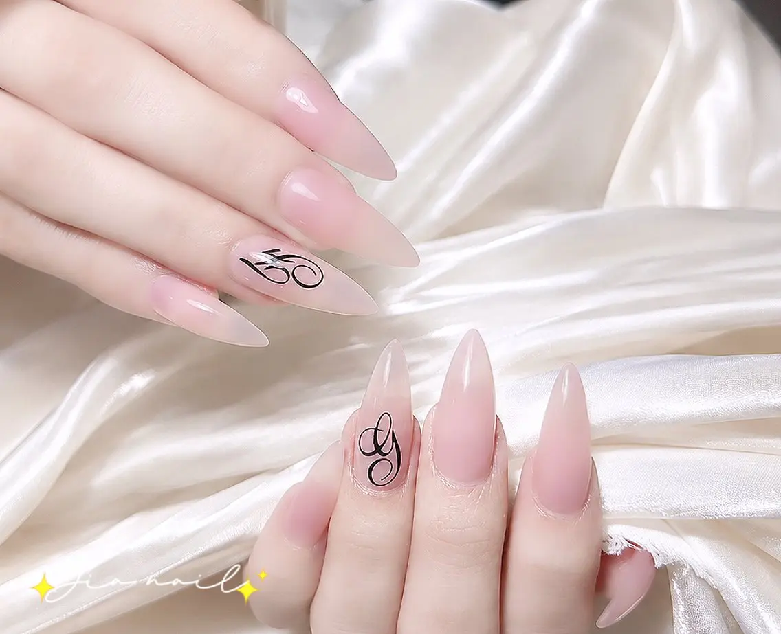 ネイル フットネイル 韓国ネイル レース マグネットネイル ニュアンスネイル ハンドネイル Dia nail サロンのネイルデザイン