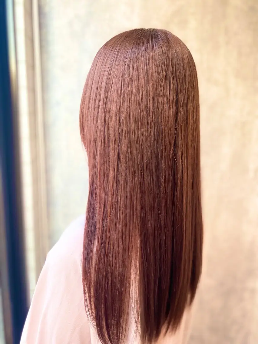 ロング カラー ブリーチ ブラウンカラー 透明感カラー ブリーチなしカラー ピンクカラー カット ヘアカラー トリートメント 詩乃🎀ピンク 暖色系🫧レイヤーのヘアスタイル