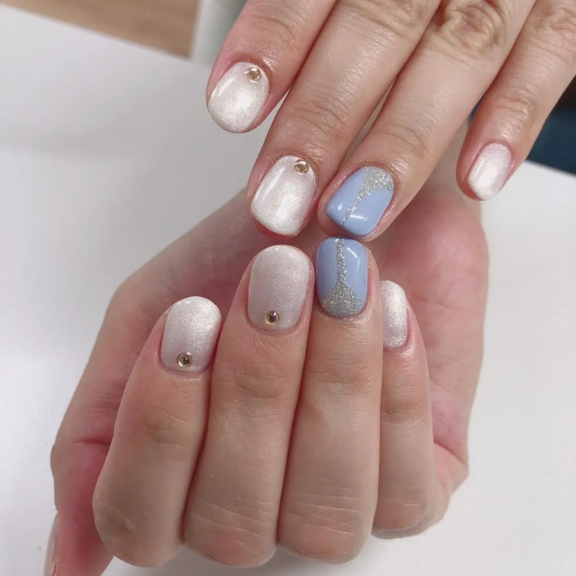 ネイル アートネイル 長さ出し フットネイル グリーン ニュアンスネイル Lily Roseスタッフ一同のマツエク・マツパデザイン