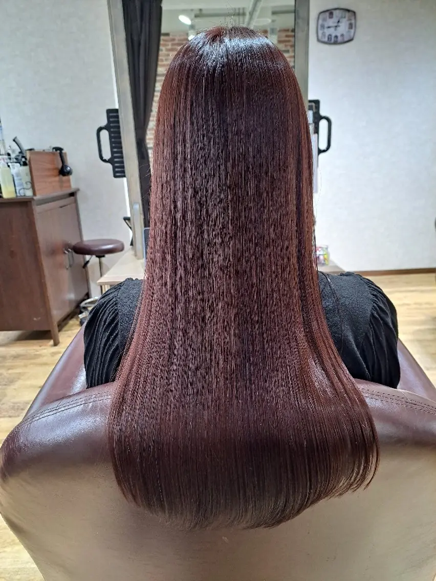 ロング カラー 赤木 優のヘアスタイル