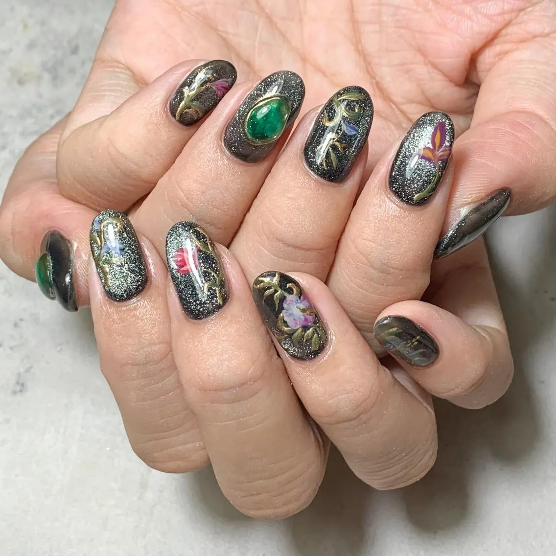 ネイル ハンドネイル FIORITURA aiのネイルデザイン