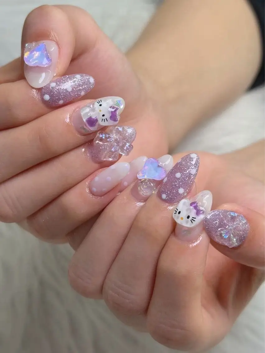 ネイル ハンドネイル グロー ネイルのネイルデザイン