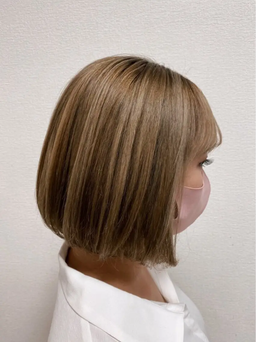 ミディアム ボブ ヨゴ アヤカのヘアスタイル
