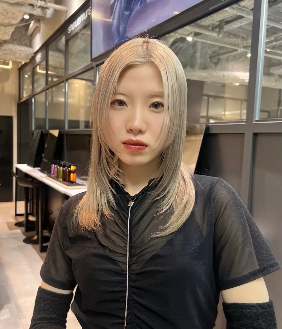 セミロング ボブ レイヤーカット レイヤーカット特化 シオンのヘアスタイル