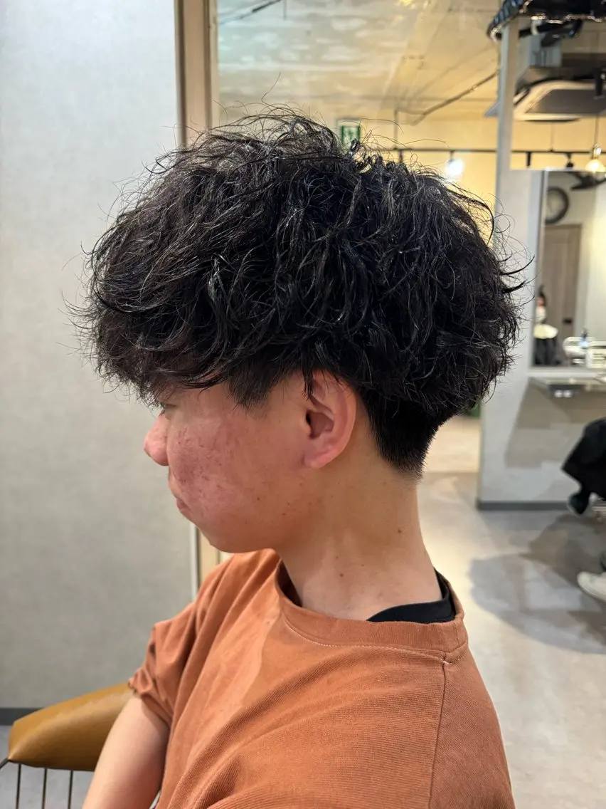 ミディアム パーマ メンズ CHIRU hair salonのヘアスタイル