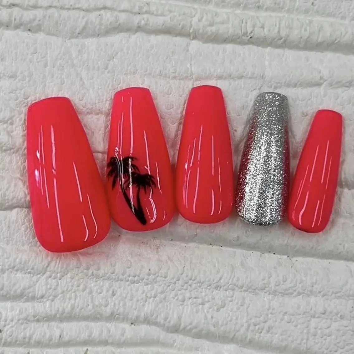ネイル Nail salon Honey Beeのネイルデザイン