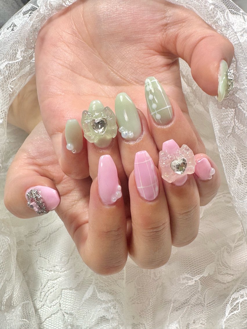 ネイル PECO. NAILSALONのネイルデザイン