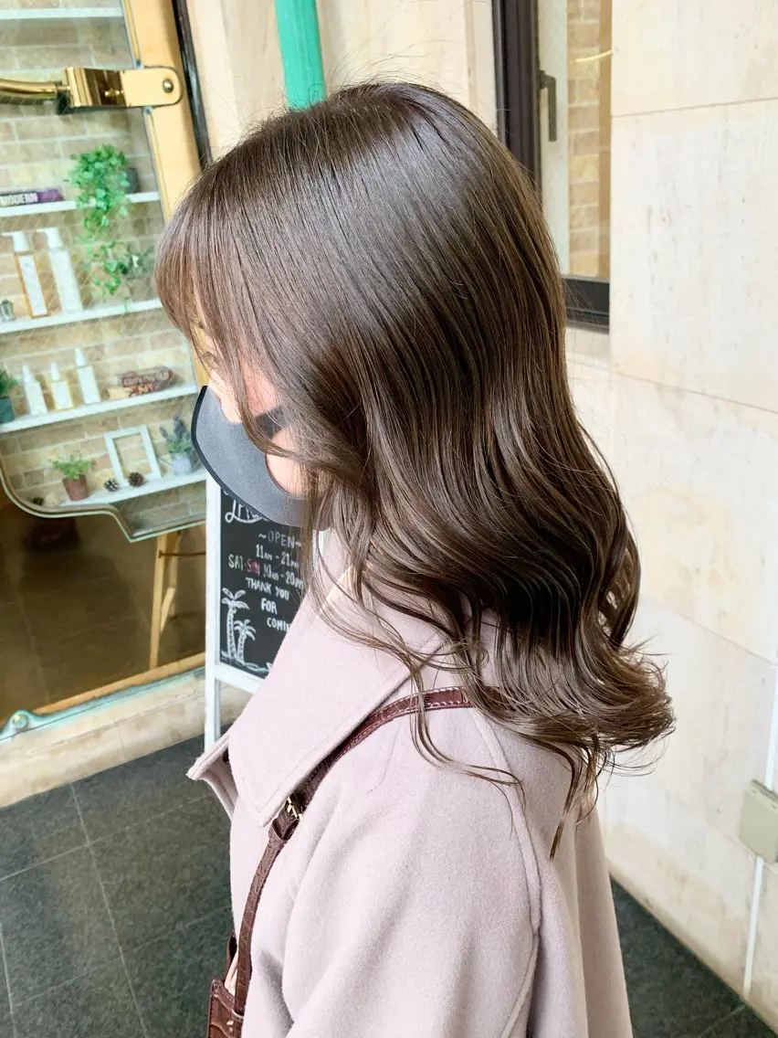 ロング カラー 切りっぱなしボブ ブリーチ ダブルカラー グレージュ ハイライトカラー ヘアカラー トリートメント ✨艶髪✨透明感✨ 山内大樹のヘアスタイル