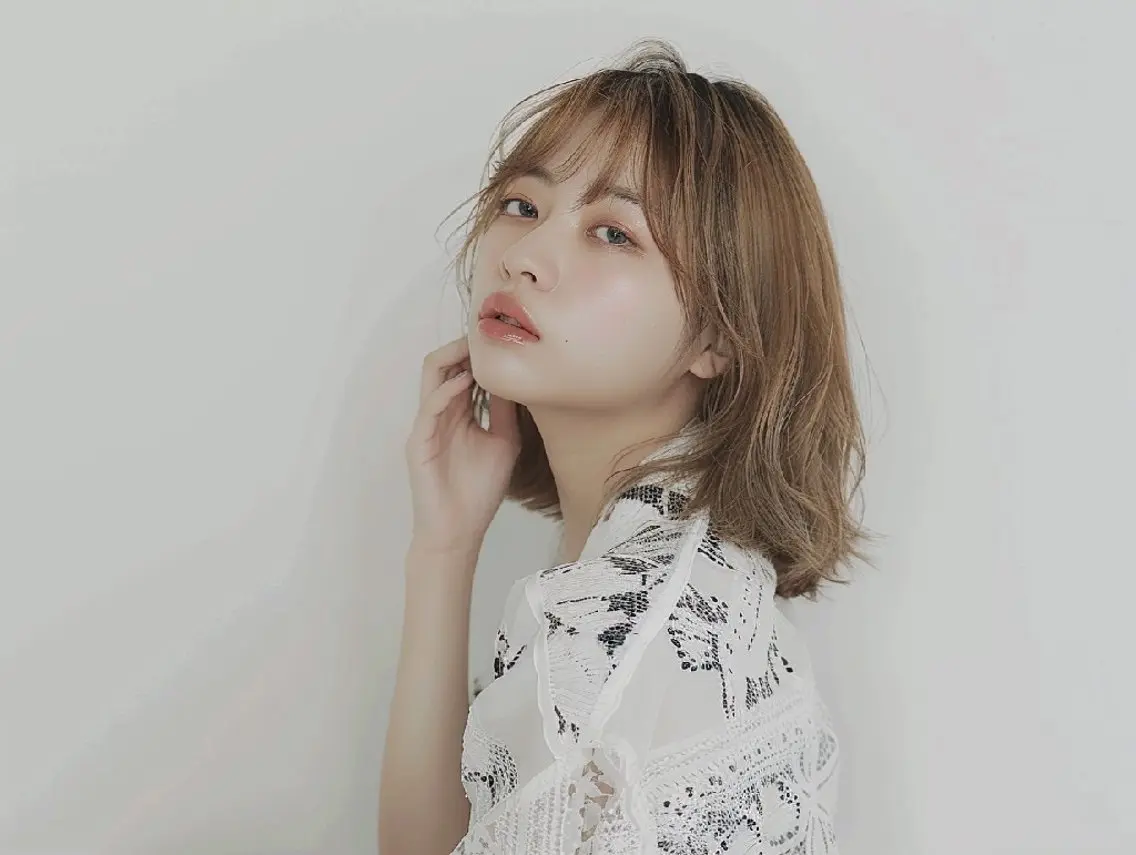 カラー 束感まつぱ🫧 なつき🫧のヘアスタイル
