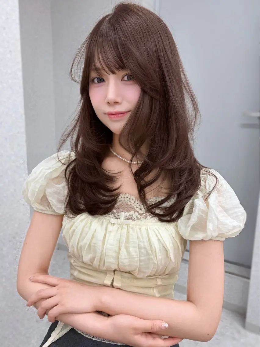 ミディアム カラー ブリーチ ブラウンカラー カシス 透明感カラー ブリーチなしカラー カット ヘアカラー トリートメント よしだ はるのヘアスタイル