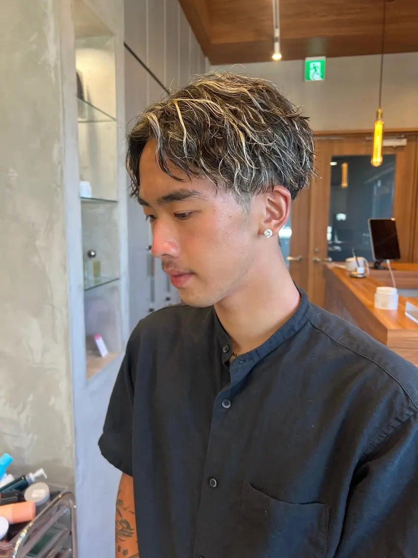 7月限定🔥メンズ限定◎カット+ハイライトカラー◎の写真